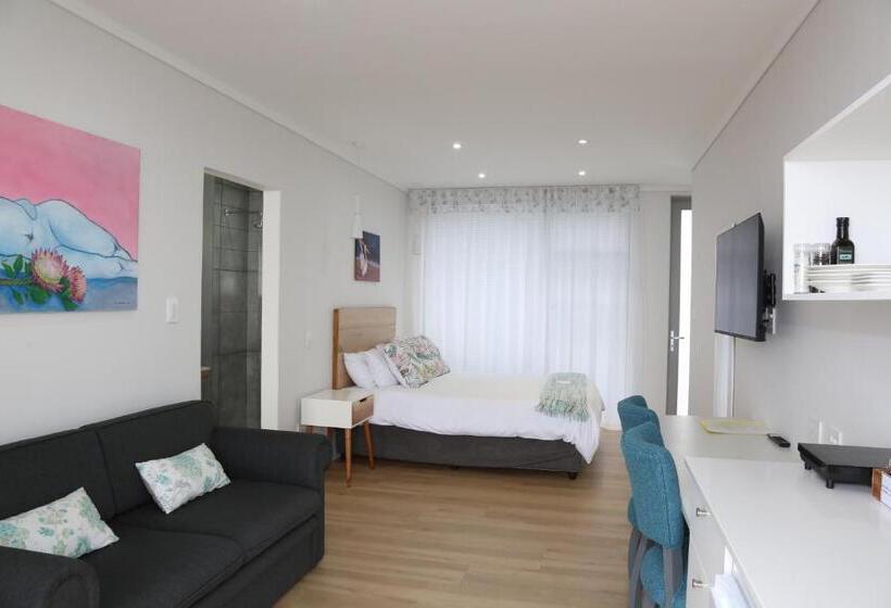 جناح عائلي, Dandelion Lodge At Pinnacle Point Golf Estate