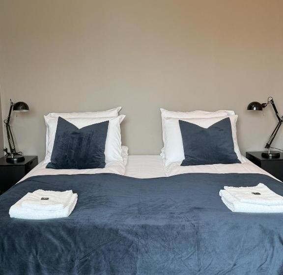 침실 2개 아파트, Ta Vervet Apartment