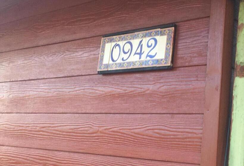 اتاق استاندارد یک نفره, Fran&emmaiii