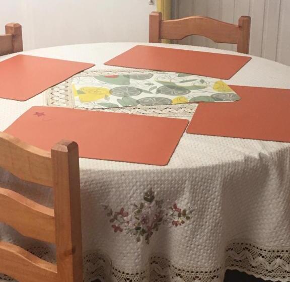 اتاق استاندارد با سرویس بهداشتی مشترک, Fran&emmaiii