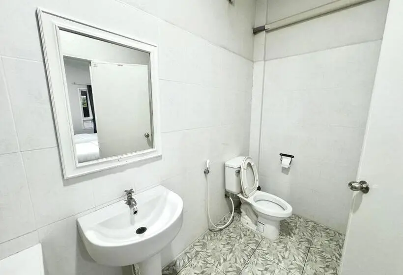Standard Neljän Hengen Huone, บารอนรีสอร์ทสระแก้ว