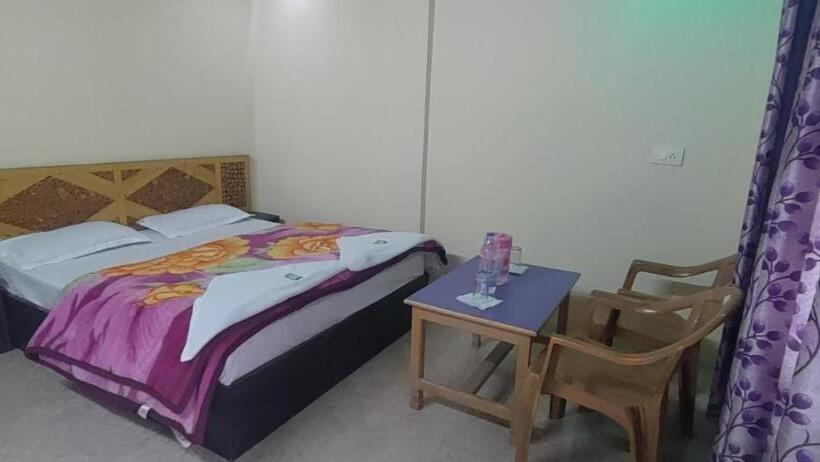 スタンダードルーム, Preetam Uttarakhand