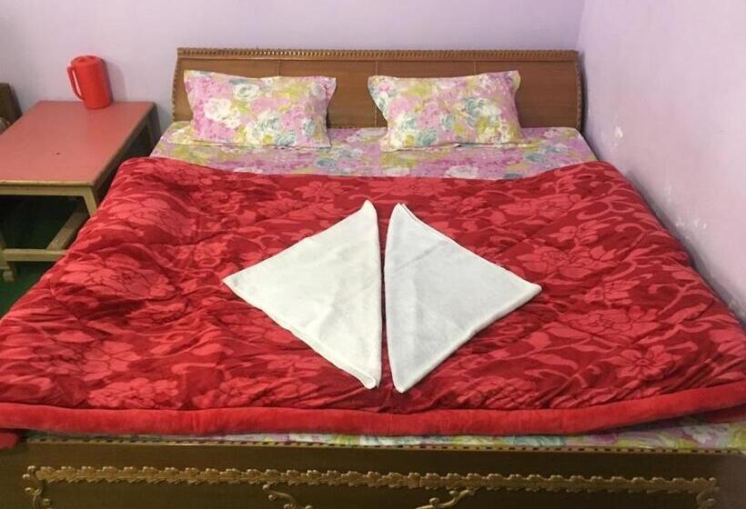 スタンダードルーム, Preetam Uttarakhand