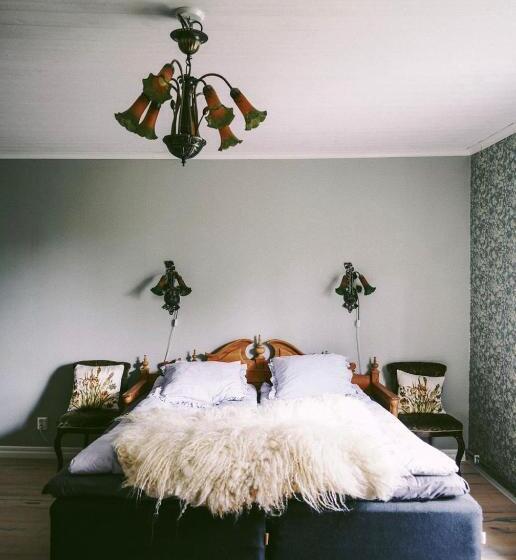 غرفة قياسية مطلّة علي الحديقة, Snällfäll Country Living   åkerbo Gård Charmigt Renoverad Flygel