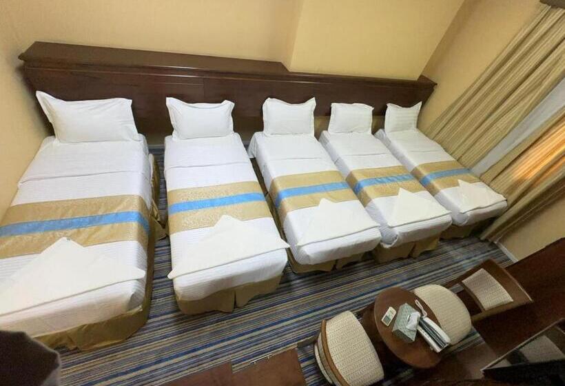 ファミリールーム, فندق نجمة ذاخر توصيل مجاني من والى الحرم