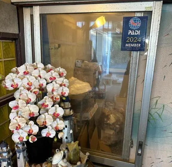 ルームシェアのワンベッド, ゴーゴーマリンホテル 東京千葉館山
