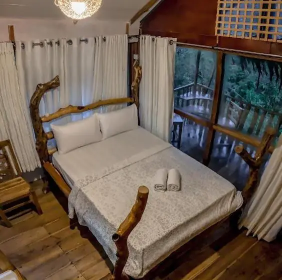 マウンテンビュースタンダードルーム, Lamiaceae Wood Cabin