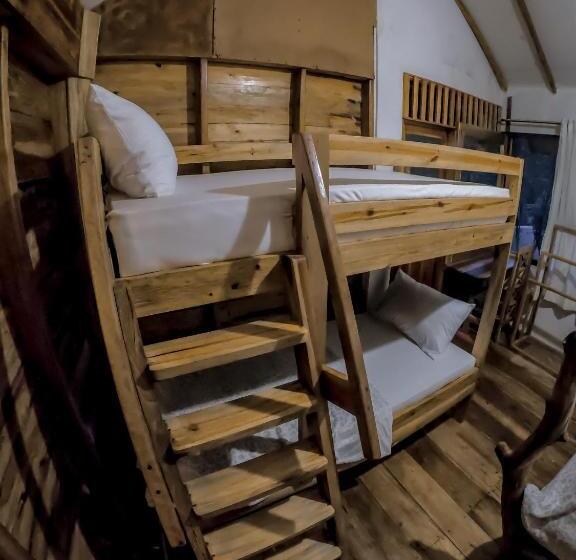 Семейный Номер Вид на Горы, Lamiaceae Wood Cabin