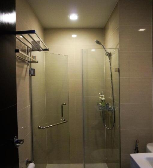 استودیو استاندارد با چشمانداز باغ, Eighty One Building C53j Condotel