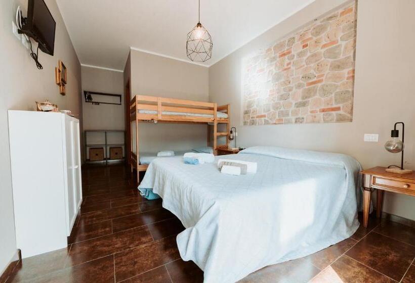 חדר סטנדרט לארבעה, Agriturismo La Mia Terra