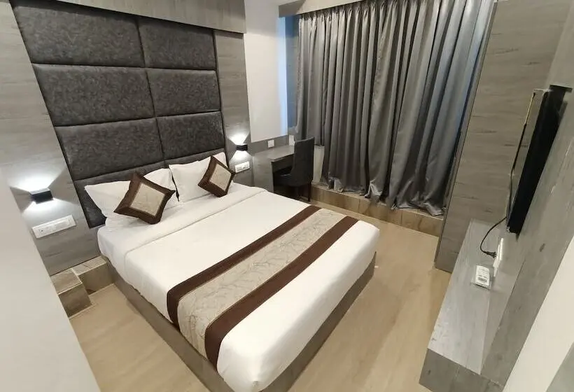 اتاق لوکس, Beverly Palace Santacruz   Near Bkc   Mumbai Airport T1