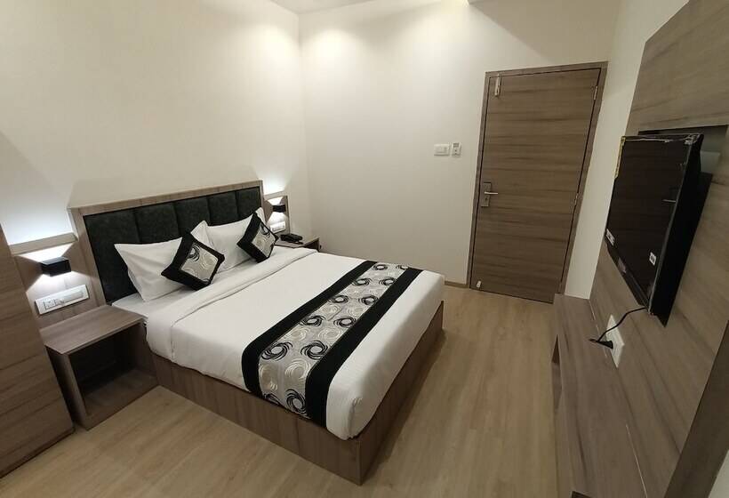 غرفة ديلوكس, Beverly Palace Santacruz   Near Bkc   Mumbai Airport T1