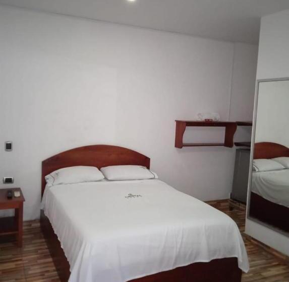 חדר דלוקס, El Cristal