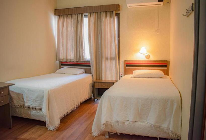 اتاق کلاسیک چهارنفره, Rio Dorado