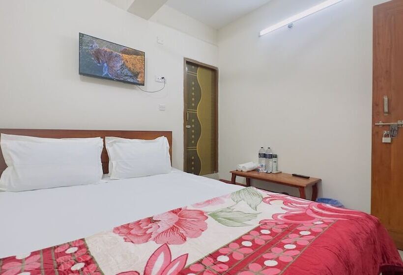 اتاق اکونومی, Rose Garden Palace Residential