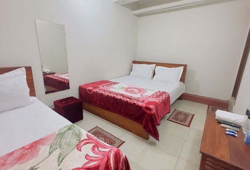 اتاق خانوادگی, Rose Garden Palace Residential