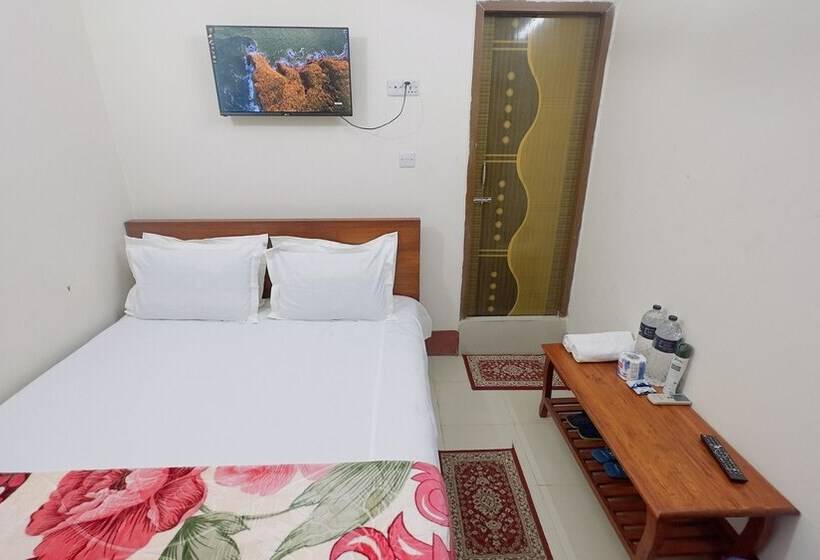 اتاق اکونومی, Rose Garden Palace Residential