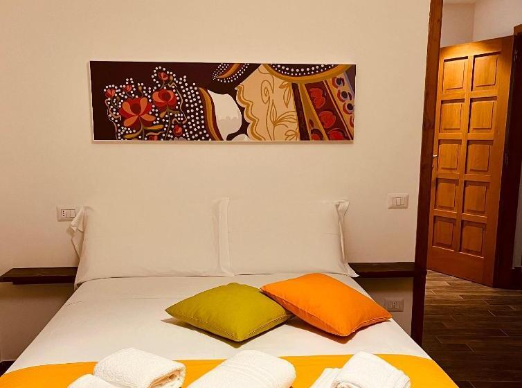 غرفة قياسية, Carrales Guest House