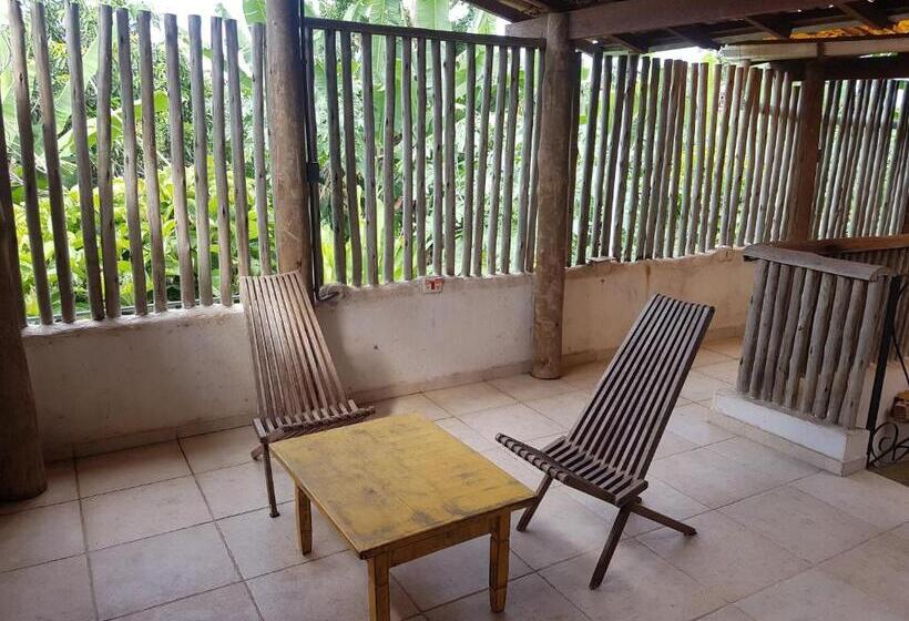 חדר דלוקס עם מרפסת, Casa Cultural Caiçara Paraty Wifi, Vaga Privativa, Próxima Ao Centro Histórico