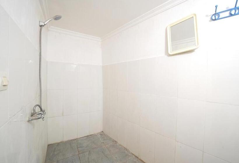 اتاق خانوادگی با سرویس بهداشتی مشترک, Dar Megdaz