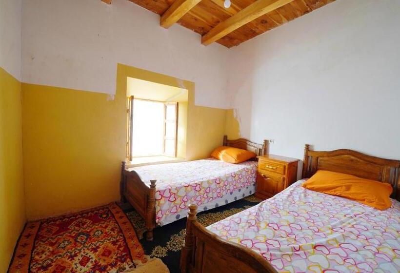 اتاق استاندارد با سرویس بهداشتی مشترک, Dar Megdaz