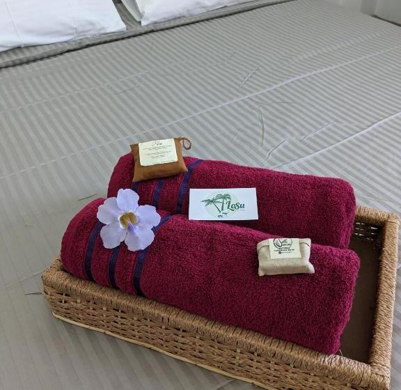 Номер Стандарт Вид на Бассейн, Losu Polhena