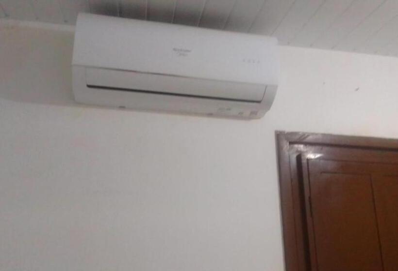 Quarto standard, Caminhos Do Mar Hostel