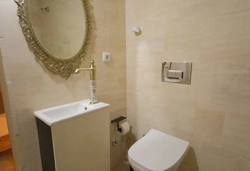 Standard-huone, Euphoria Cave House