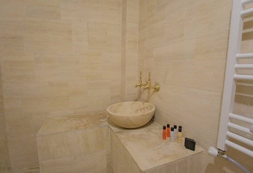 חדר סטנדרט, Euphoria Cave House