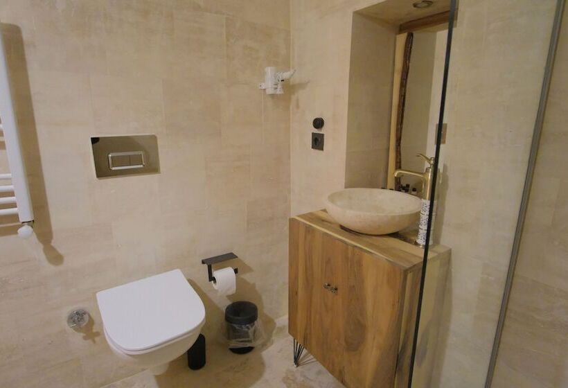 חדר סטנדרט, Euphoria Cave House