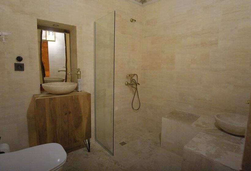 חדר סטנדרט, Euphoria Cave House