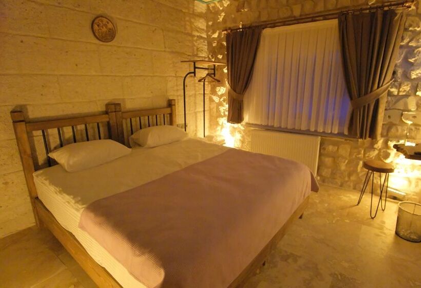 Номер Стандарт, Euphoria Cave House