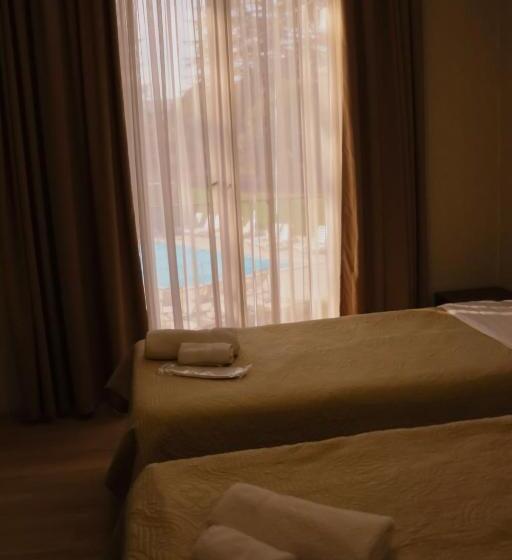 Deluxe Room Mountain View, Kisi Garden