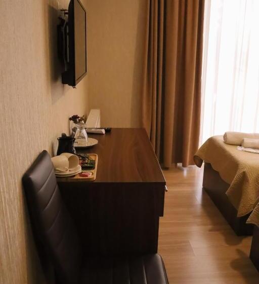 Standard Triple Room with Terrace, Kisi Garden