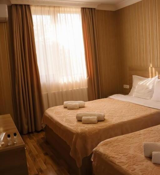 Standard Triple Room with Terrace, Kisi Garden