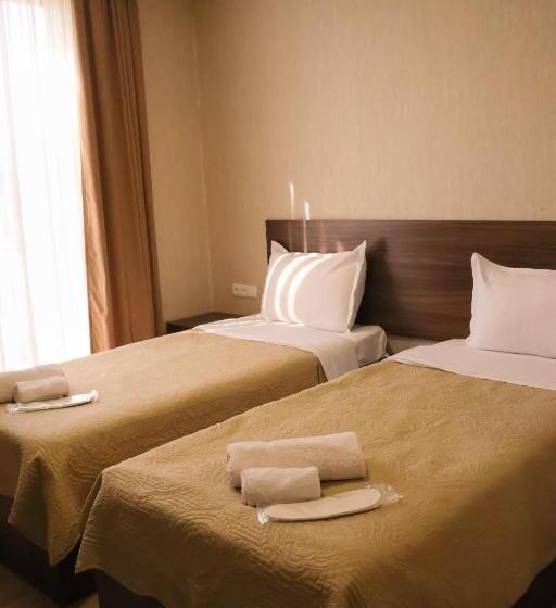 Standard Triple Room with Terrace, Kisi Garden