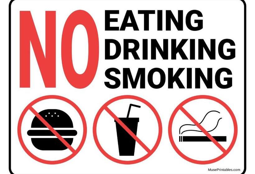 חדר דחוקס עם מיטת קינג, Vasudev Niwas