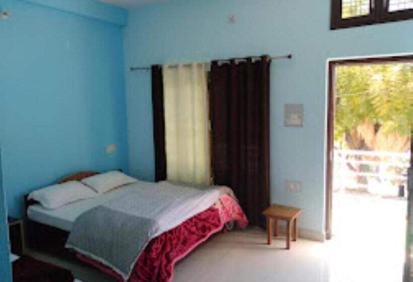 חדר דלוקס, Vikram Palace Sapeta