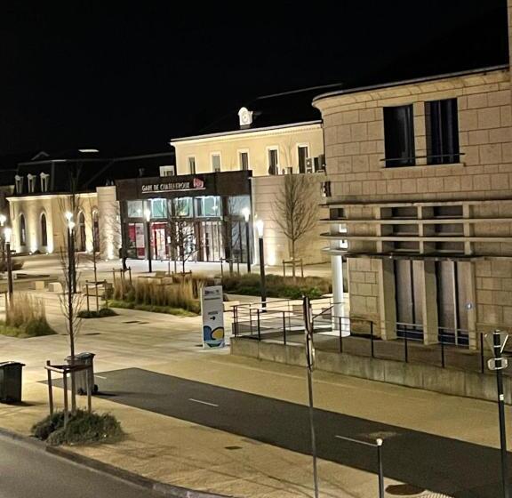 标准工作室, Le Bugatti Studio En Face De La Gare