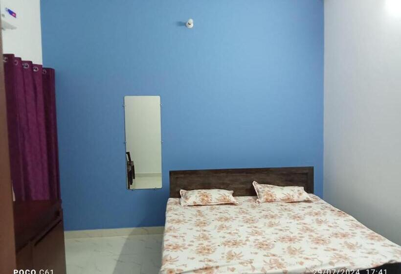 デラックスルーム, Maa Vaishno Paying Guest House