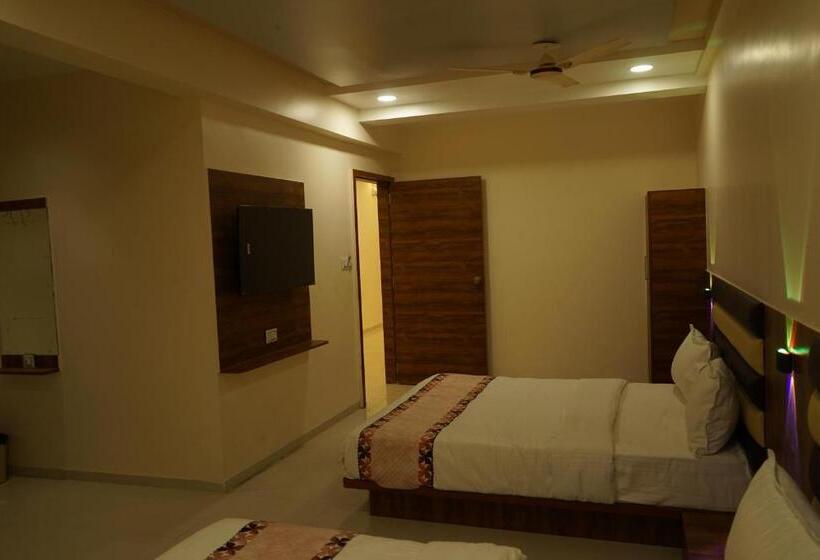 סוויטה משפחתית, Metro Inn