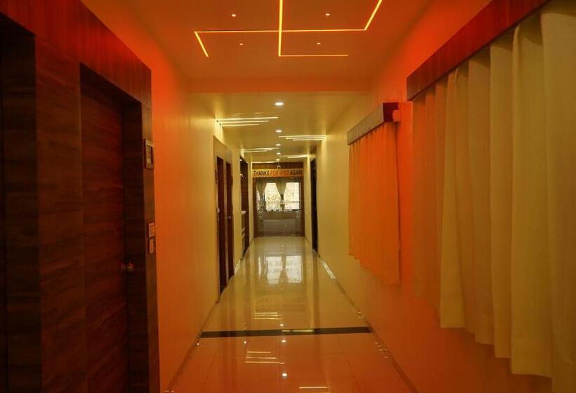 סוויטה משפחתית, Metro Inn