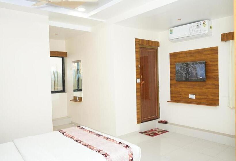 סוויטה משפחתית, Metro Inn