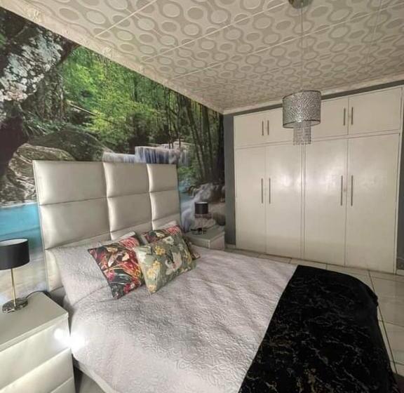 デラックスルーム, P&l Exclusive Beauty Parlour