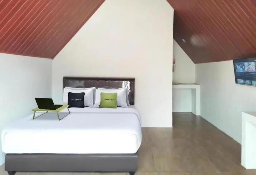 デラックスルーム, Urbanview Hotel Nerine S Glamping Village Cipanas By Reddoorz