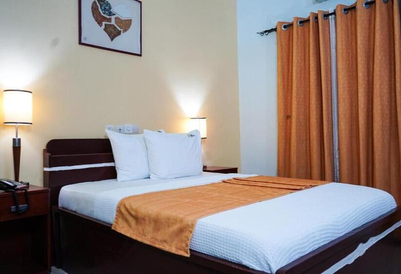 Quarto standart com varanda, Eka Elite