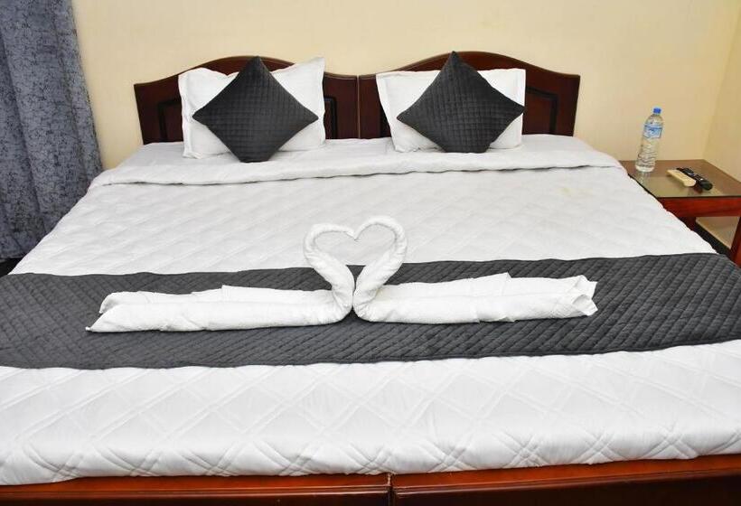 Quarto Estandar, Revive Inn Pondy   Rooms & Villa