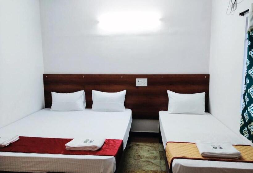 Семейный Номер Deluxe, Royal Green Inn