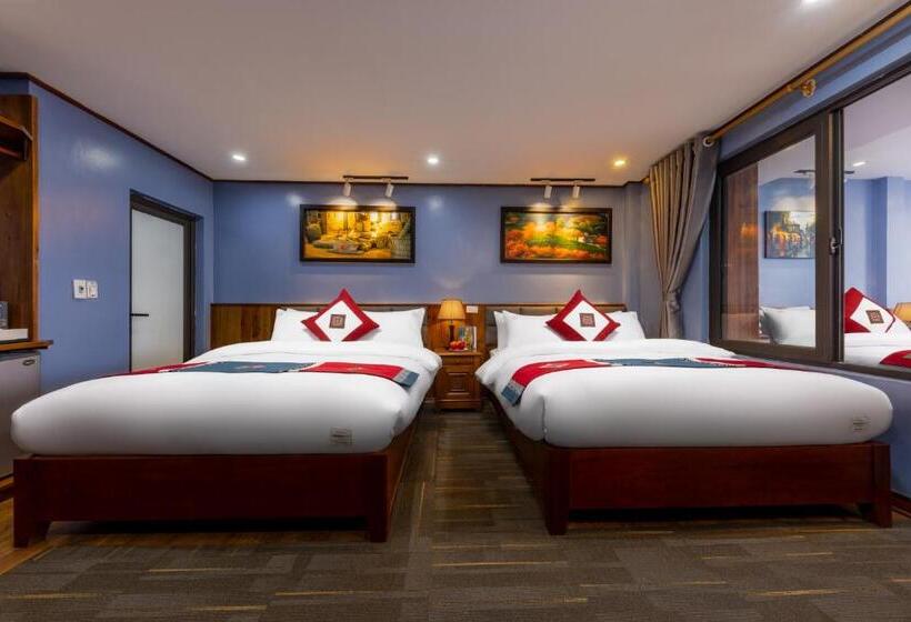 سوئیت جونیور با چشمانداز کوهستان, Sapa View Spring Garden