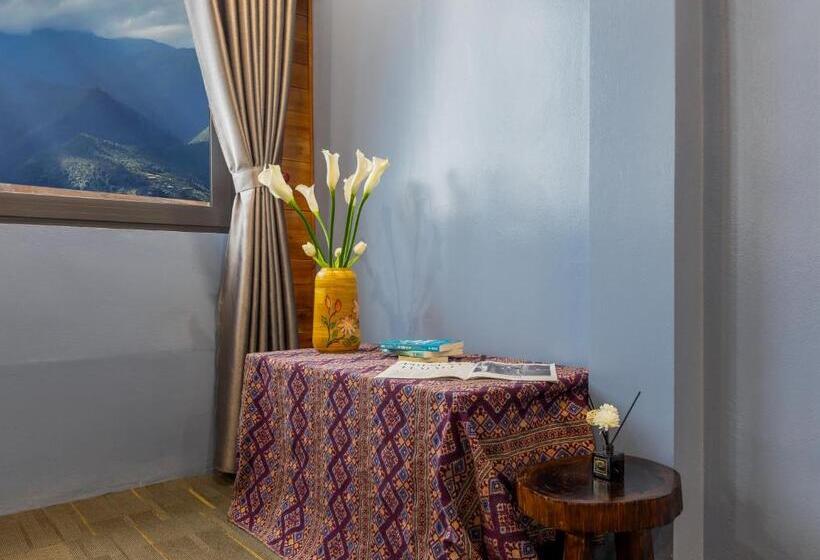 سوئیت جونیور با چشمانداز کوهستان, Sapa View Spring Garden